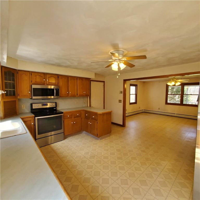 780 Danielson Pike Scituate, RI 02857 - Photo 14 of 47