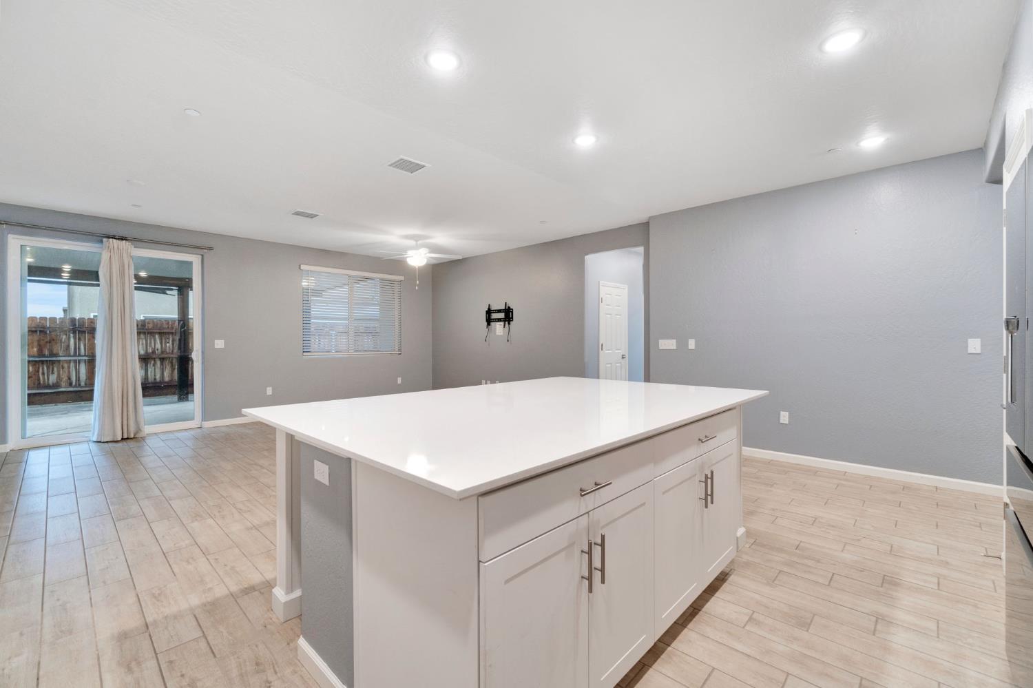 141 Reunion Way South Madera, CA 93636 - Photo 16 of 25