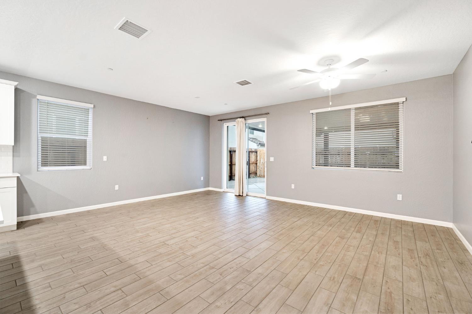 141 Reunion Way South Madera, CA 93636 - Photo 8 of 25