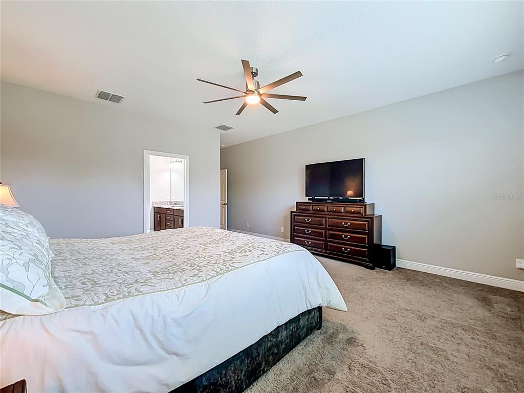 19563 Leonard Road Lutz, FL 33558 - Photo 16 of 49