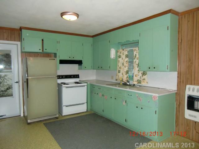 1893 Douglas Road Lancaster, SC 29720 - Photo 6 of 12 Gallery Image 6