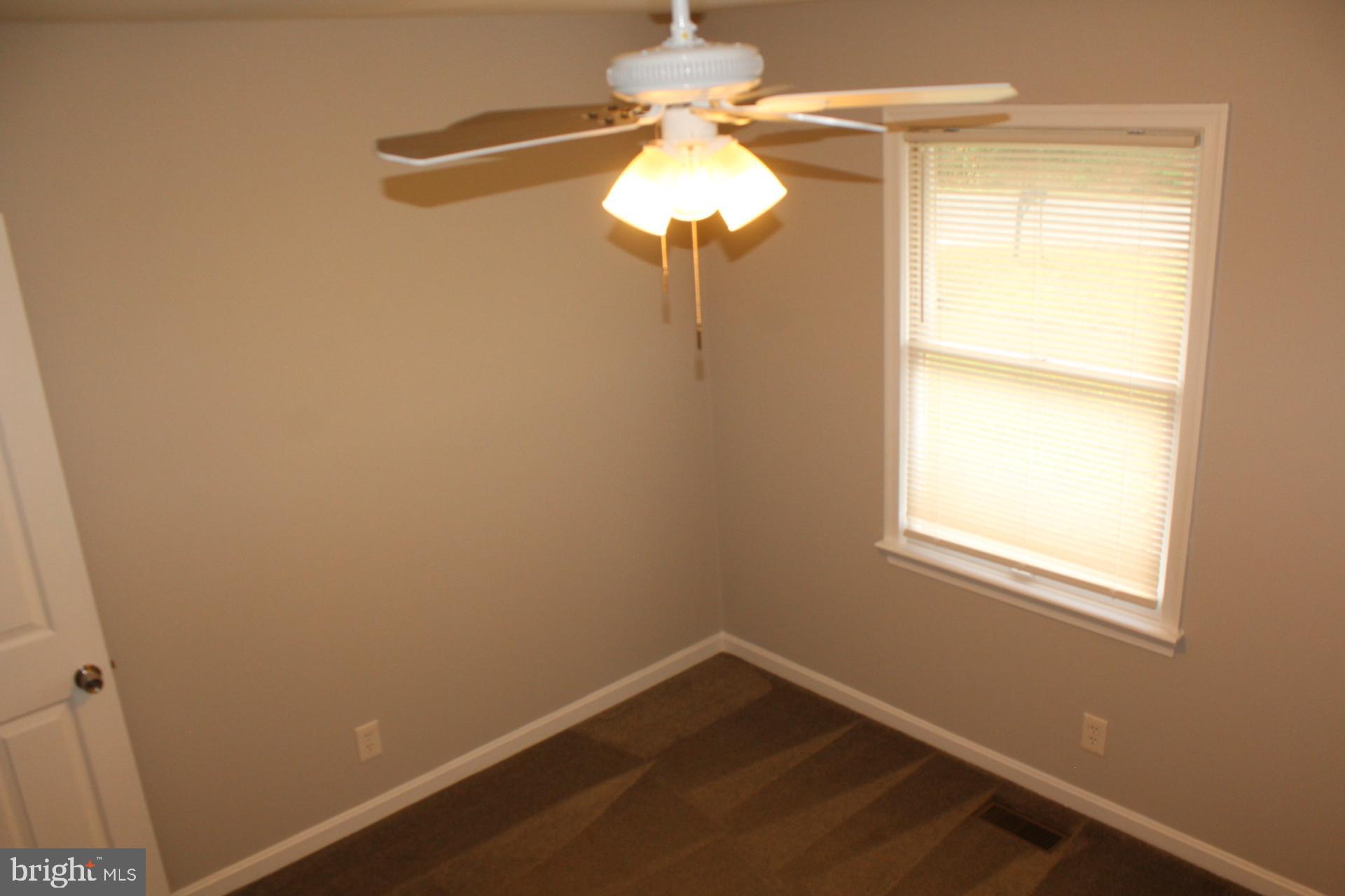 423 Laurel Avenue Fredericksburg, VA 22408 - Photo 24 of 28 a small space with a window