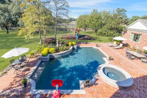 $1,375,000 | 107 Western, Lafayette, LA 70507