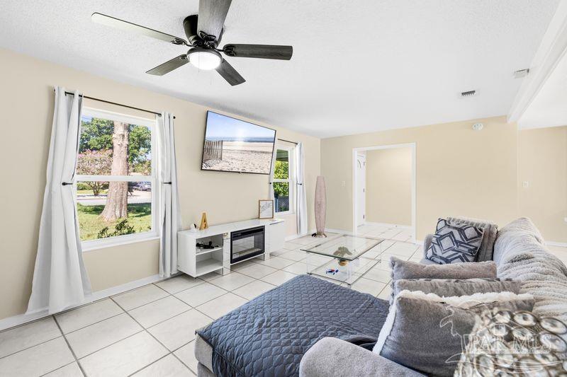 8222 Emperor Road Pensacola, FL 32514 - Photo 10 of 30 Gallery Image 10