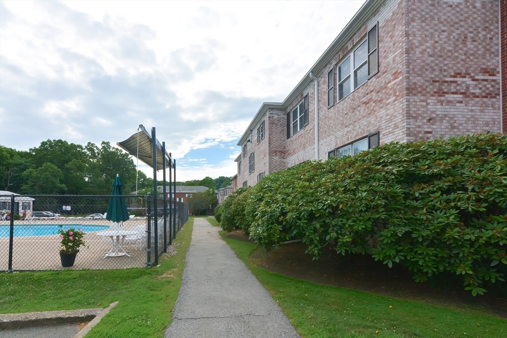 141 Lake Shore Road, Unit 1 Boston, MA 02135 - Photo 20 of 24