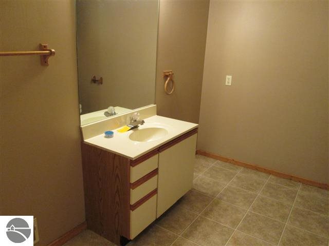 4075 Lund Road Southwest Fife Lake, MI 49633 - Photo 25 of 37 1746569-24.JPG