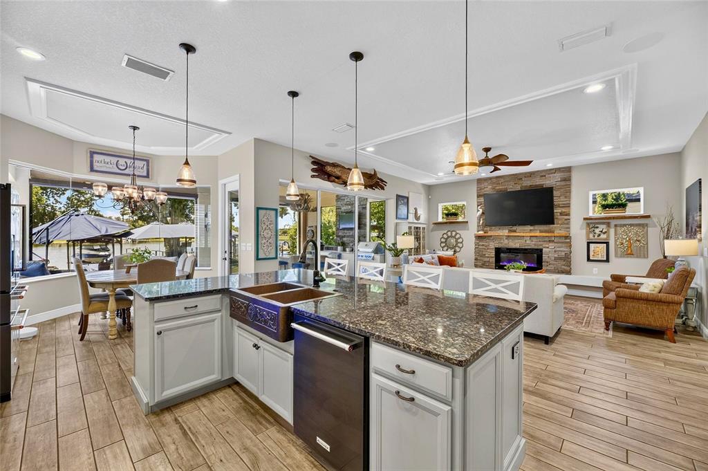 303 West Chapman Road Tampa, FL 33613 - Photo 16 of 49 Gallery Image 16