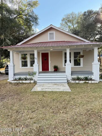 $295,000 | 402 2nd Avenue, Ridgeland, SC 29936
