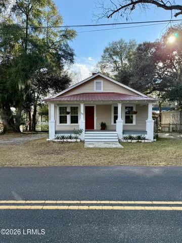 $295,000 | 402 2nd Avenue, Ridgeland, SC 29936