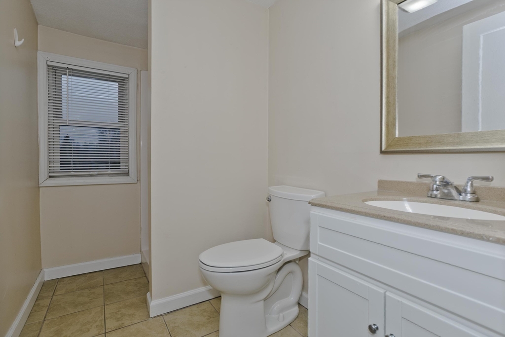 23 Mary Street Springfield, MA 01118 - Photo 19 of 36