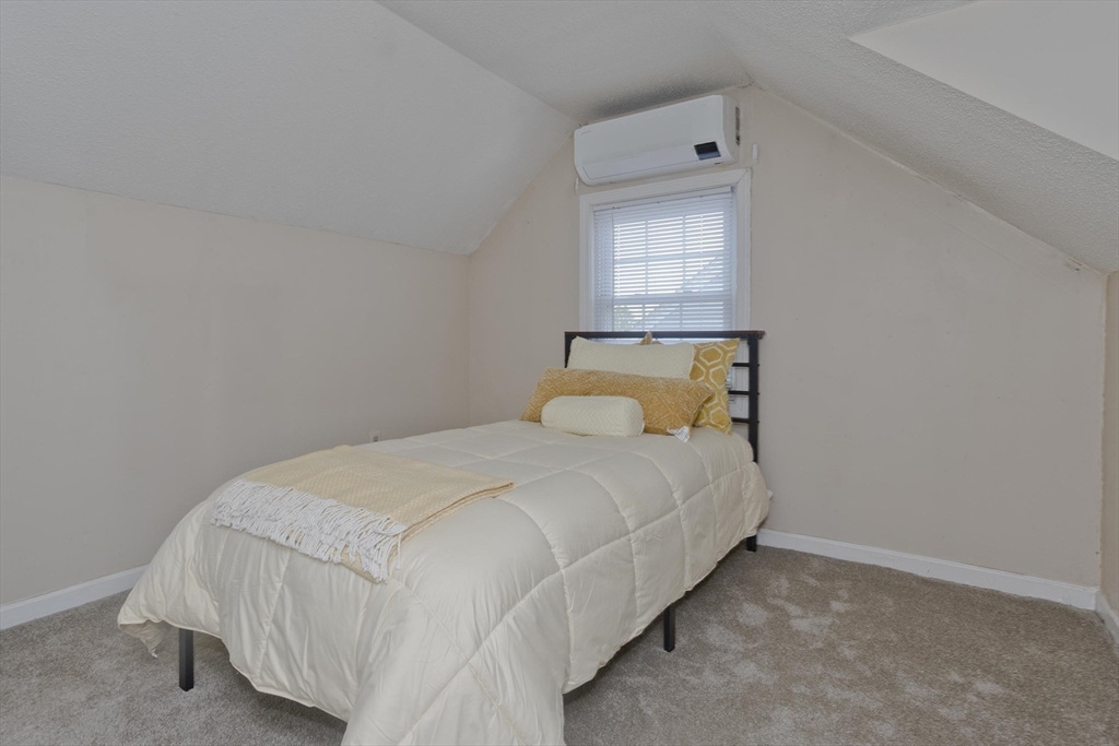 23 Mary Street Springfield, MA 01118 - Photo 22 of 36