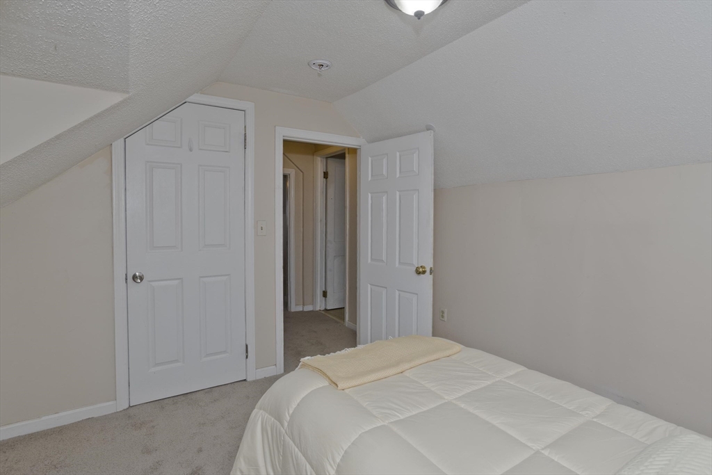 23 Mary Street Springfield, MA 01118 - Photo 24 of 36