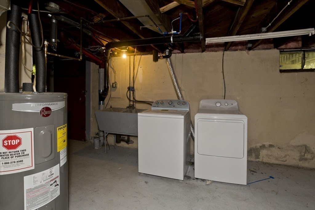 23 Mary Street Springfield, MA 01118 - Photo 30 of 36