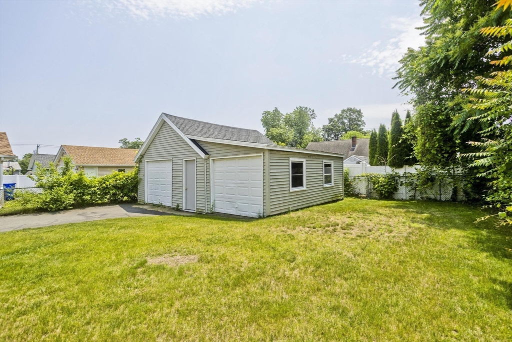 23 Mary Street Springfield, MA 01118 - Photo 36 of 36