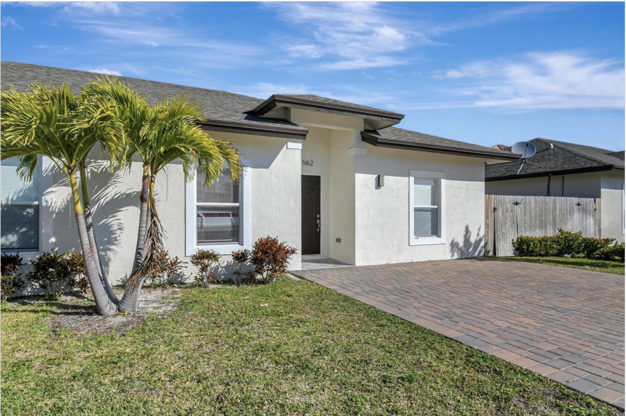 1562 West 26th Court Riviera Beach, FL 33404 - Photo 10 of 14 2