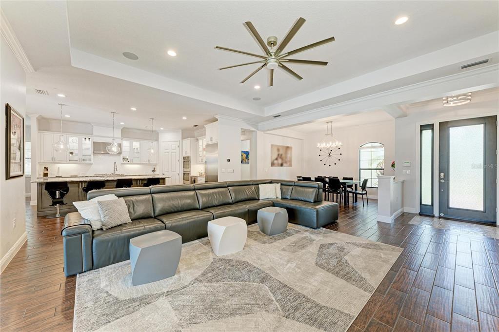 544 Fore Drive Bradenton, FL 34208 - Photo 11 of 95