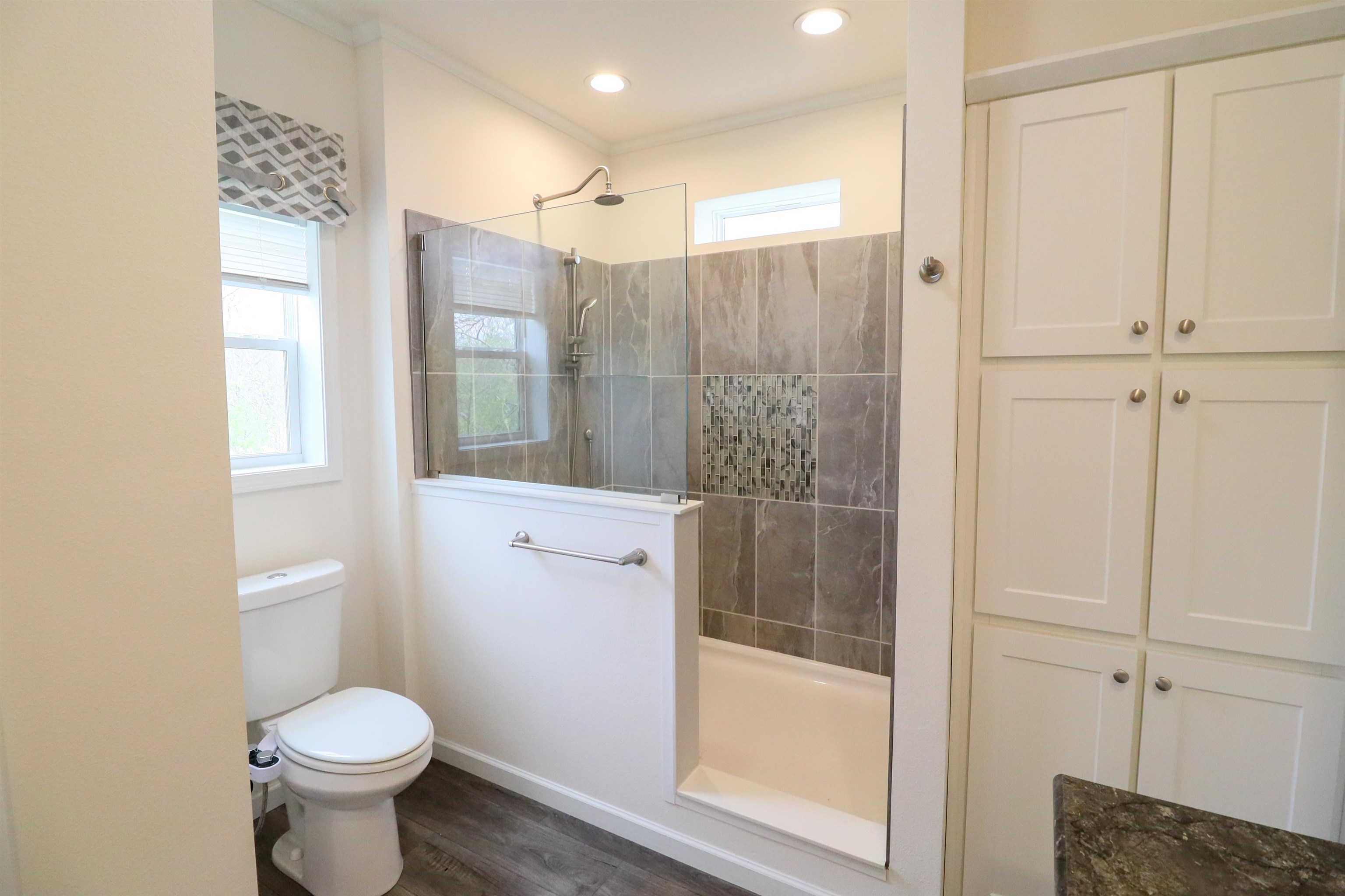 3521 Alexander Avenue Holmen, WI 54636 - Photo 2 of 24
