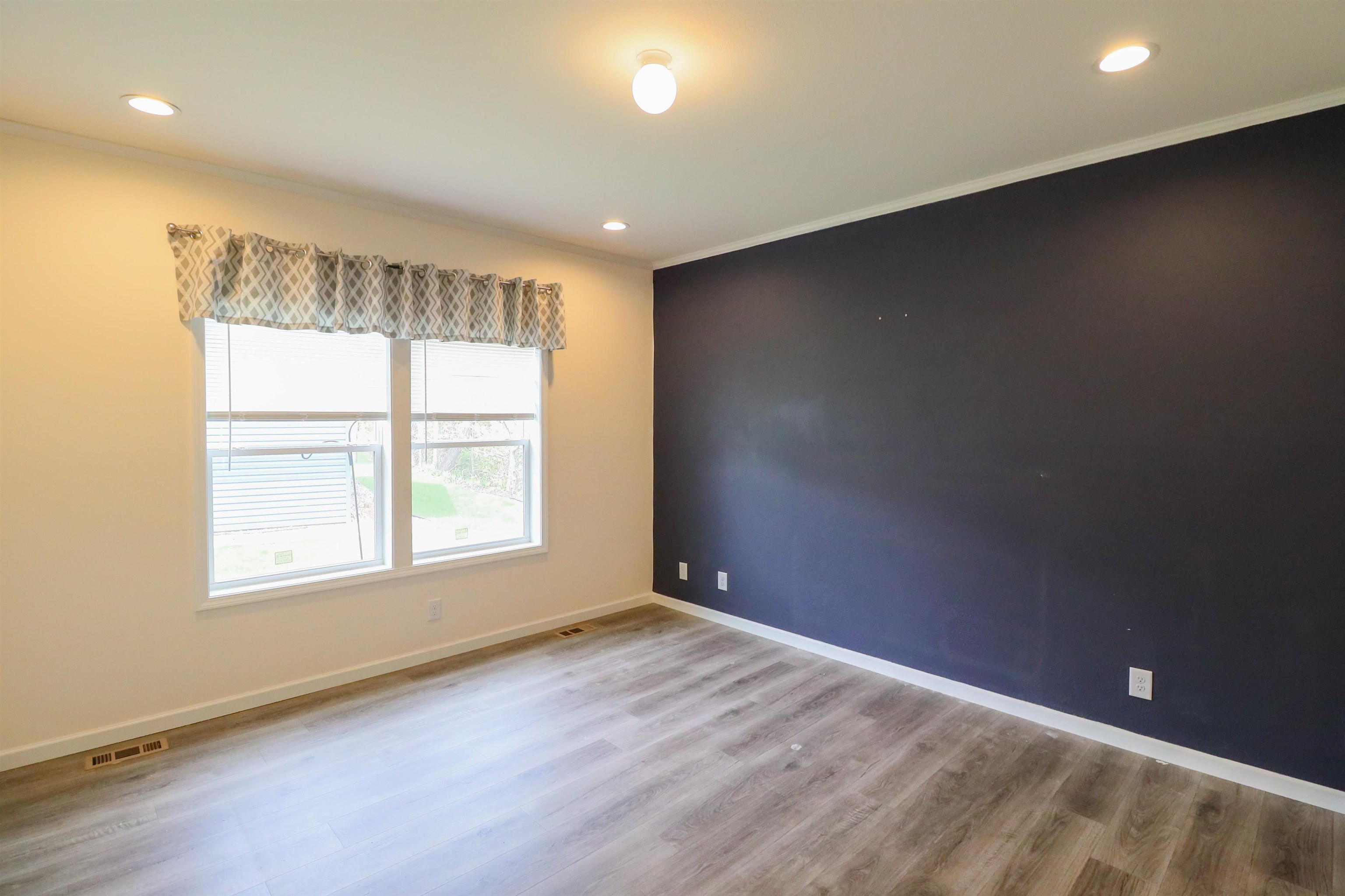 3521 Alexander Avenue Holmen, WI 54636 - Photo 4 of 24