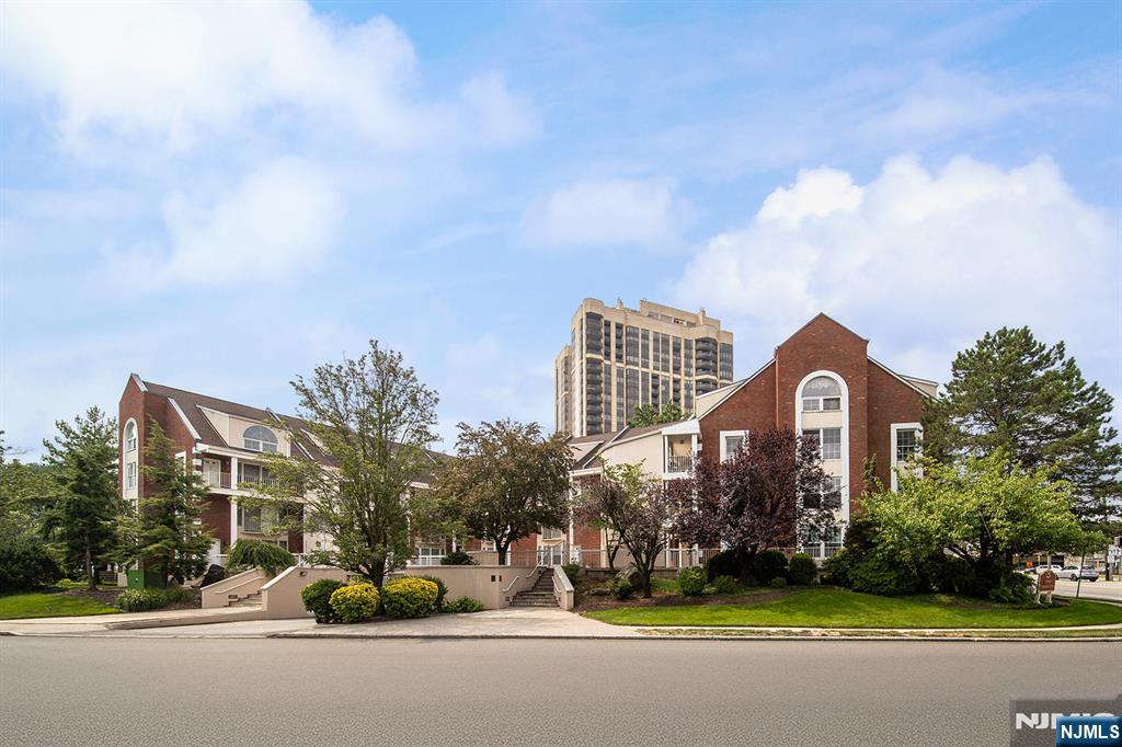1018 Palisade Avenue, Unit 7 Fort Lee, NJ 07024 - Photo 1 of 42