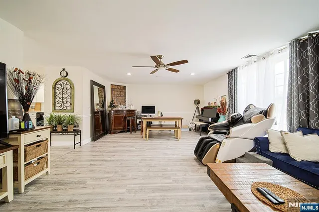 $799,000 | 1018 Palisade Avenue, Unit 7, Fort Lee, NJ 07024