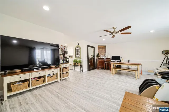 $799,000 | 1018 Palisade Avenue, Unit 7, Fort Lee, NJ 07024