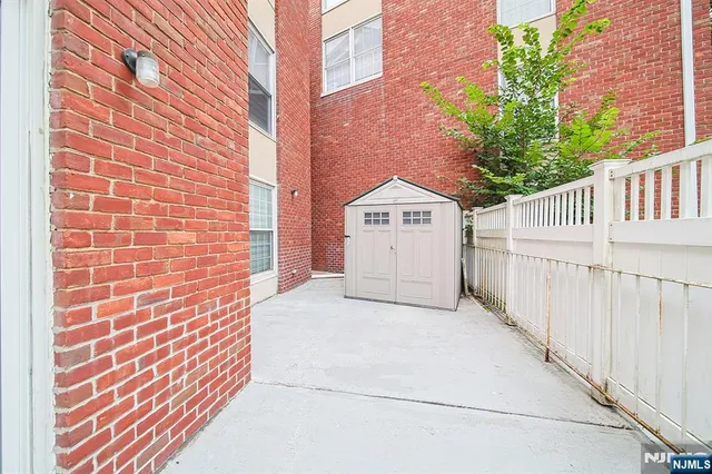 $799,000 | 1018 Palisade Avenue, Unit 7, Fort Lee, NJ 07024