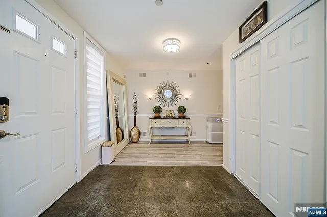 $799,000 | 1018 Palisade Avenue, Unit 7, Fort Lee, NJ 07024