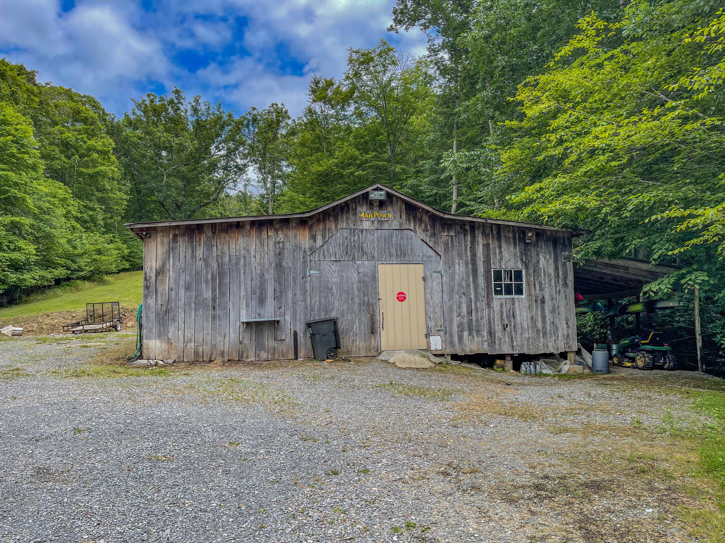 530 Fox Trail Road Crawley, WV 24931 - Photo 15 of 62 Gallery Image 15