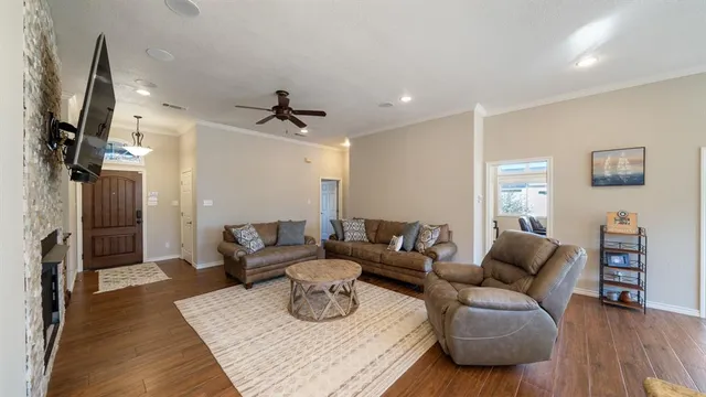 $799,000 | 116 1st Oak Drive, Enchanted Oaks, TX 75156