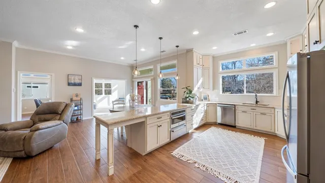 $799,000 | 116 1st Oak Drive, Enchanted Oaks, TX 75156