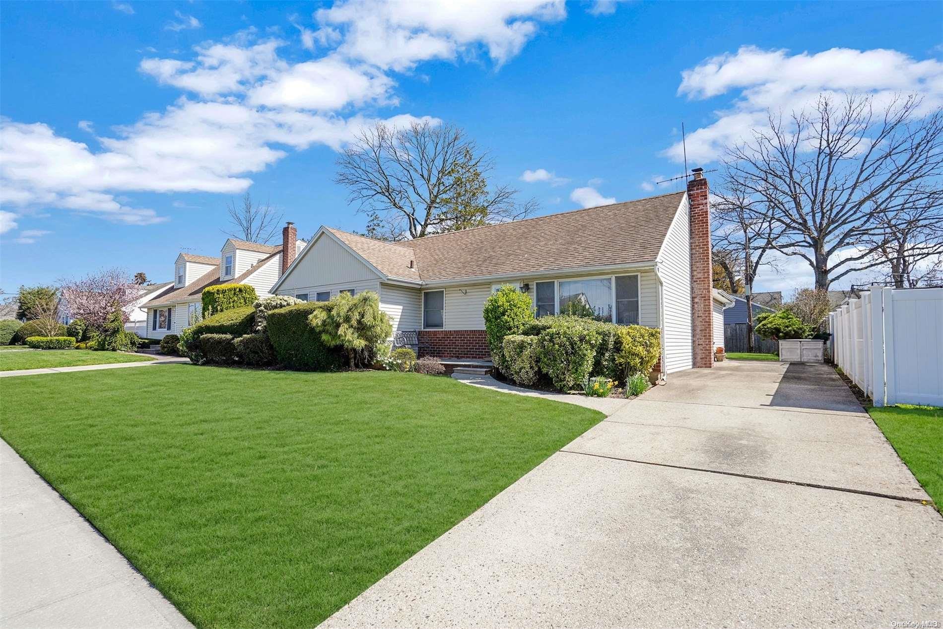 761 Durham Road East Meadow, NY 11554 - Photo 1 of 1 Gallery Image 1