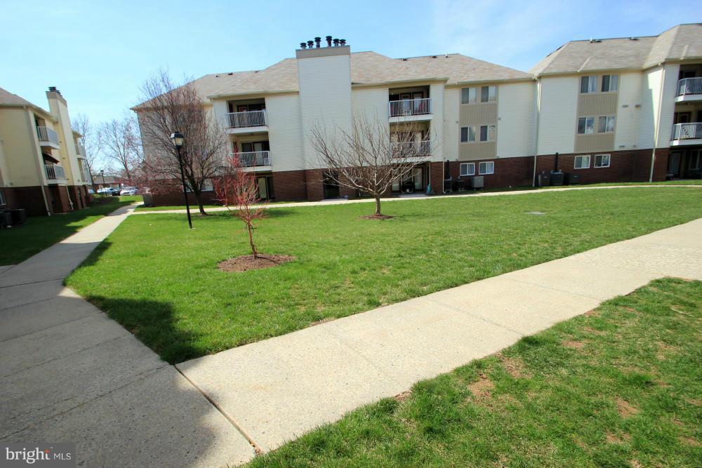 2104 Whitehall Road, Unit BD Frederick, MD 21702 - Photo 6 of 7 Exterior (General)
