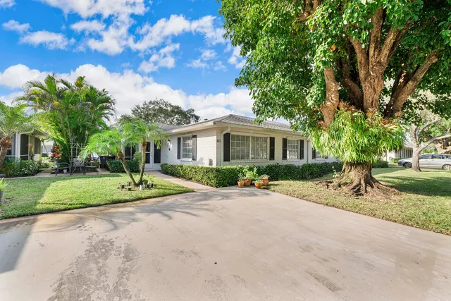 $169,000 | 10109 South 44th Drive, Boynton Beach, FL 33436