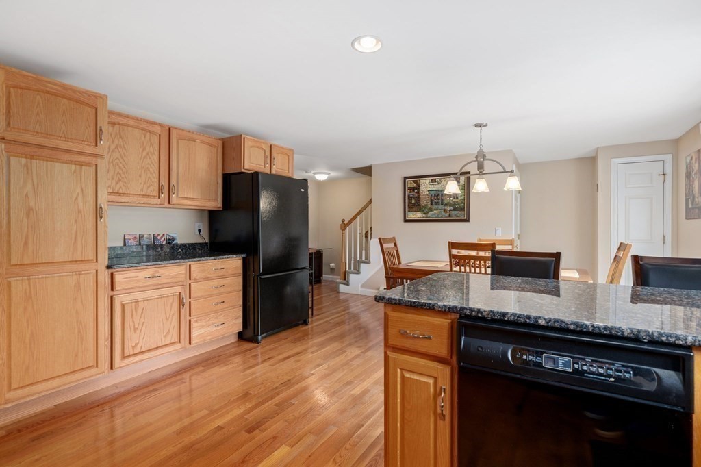 57 Ledge Road, Unit B Seabrook, NH 03874 - Photo 6 of 38 Gallery Image 6