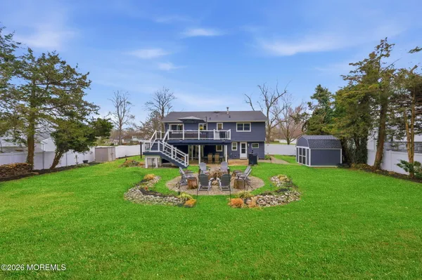 $749,900 | 7 Annapolis Drive, Manalapan, NJ 07726