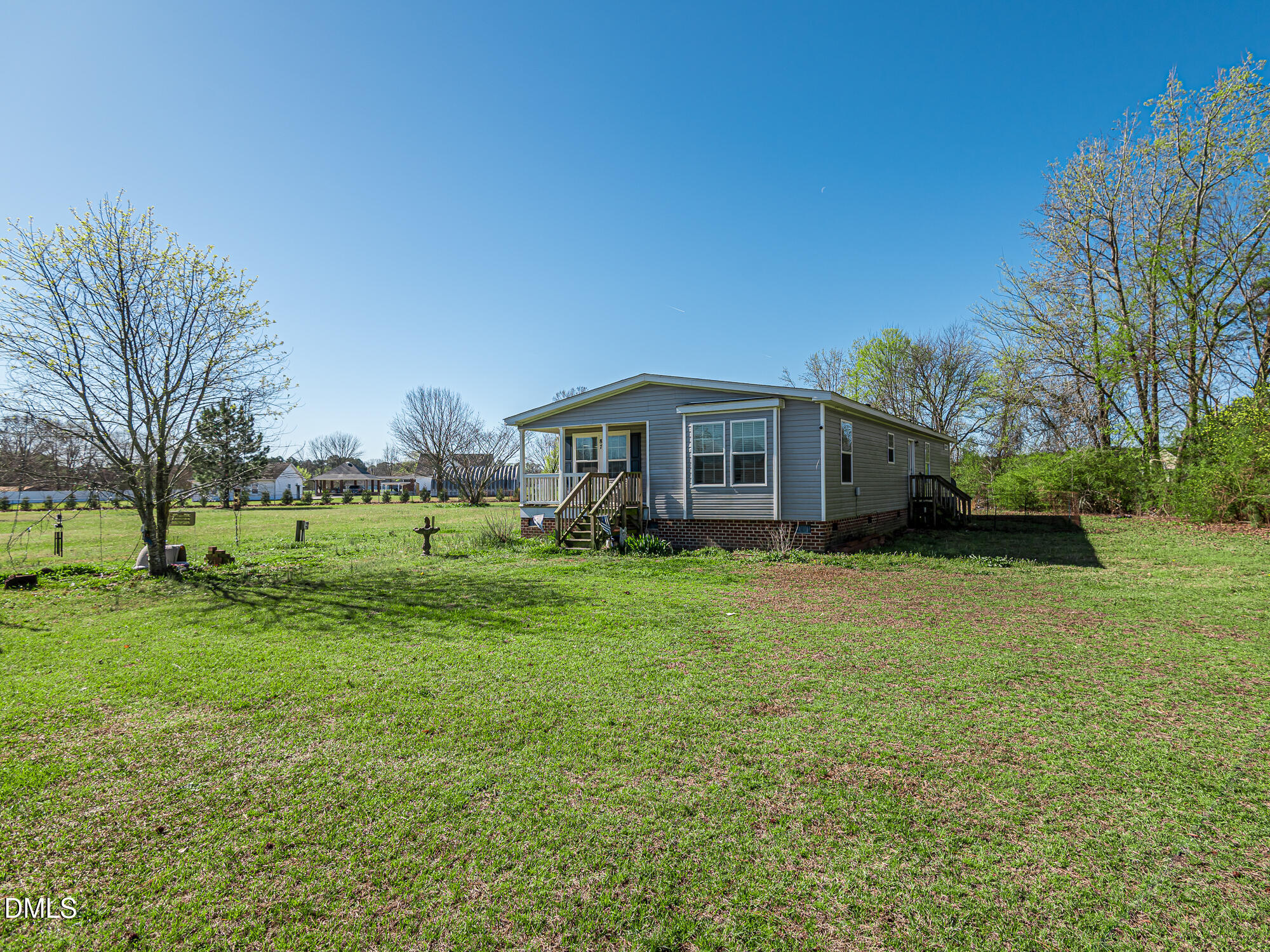87 Garland Way Dunn, NC 28334 - Photo 3 of 24 3