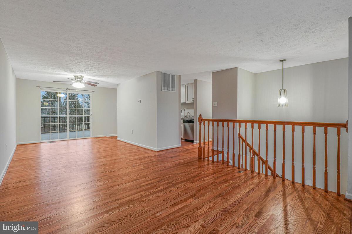 6307 Willow Way Clinton, MD 20735 - Photo 7 of 31