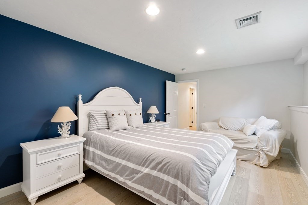 123 Elgin Road Pocasset, MA 02559 - Photo 29 of 41