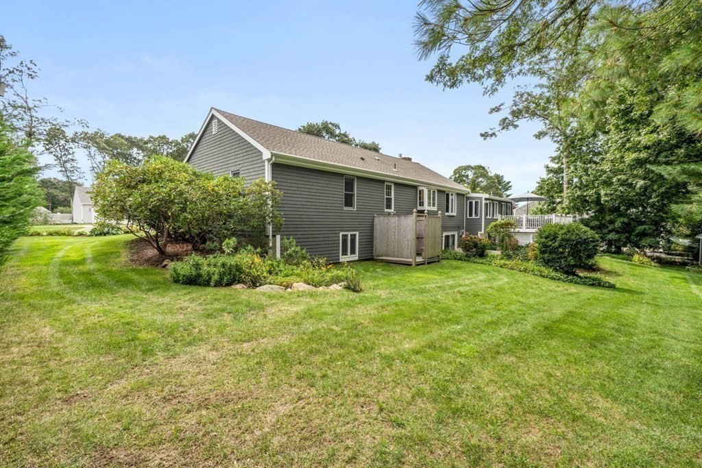 123 Elgin Road Pocasset, MA 02559 - Photo 31 of 41