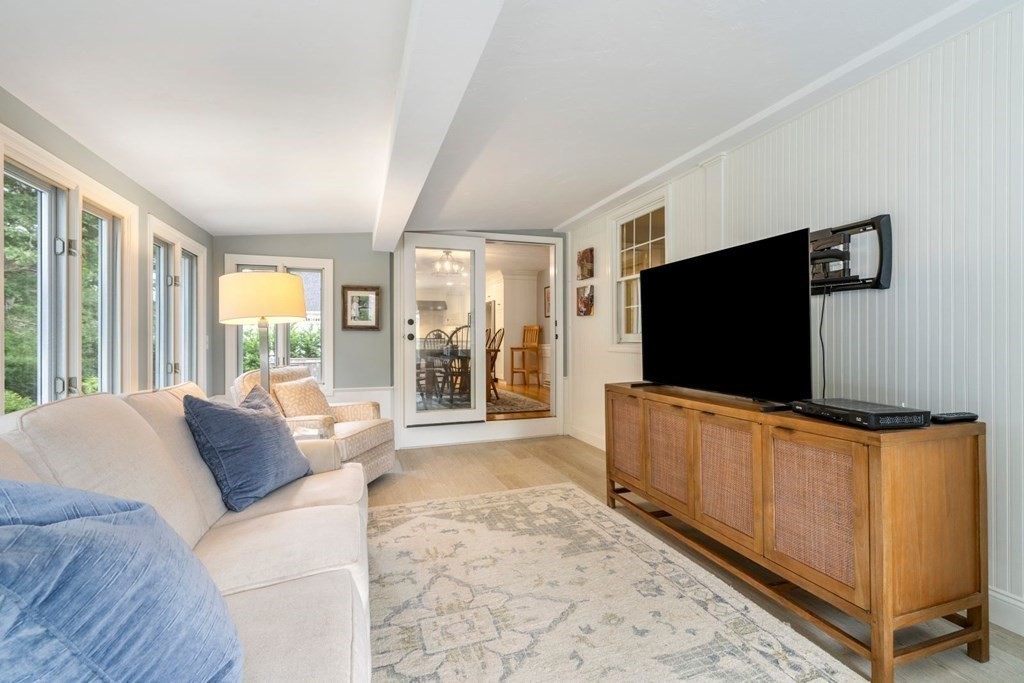 123 Elgin Road Pocasset, MA 02559 - Photo 10 of 41