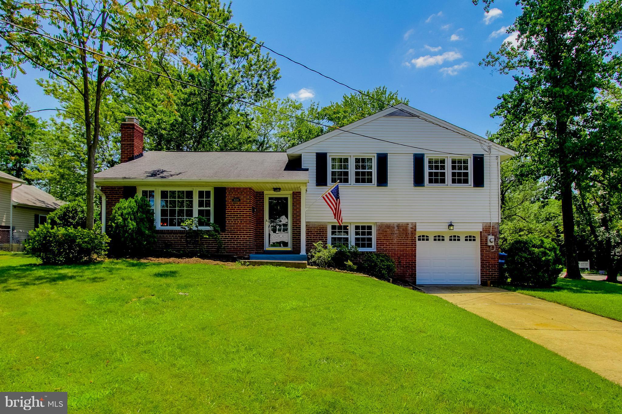 6729 Hopewell Avenue Springfield, VA 22151 - Photo 1 of 28 Exterior (Front)