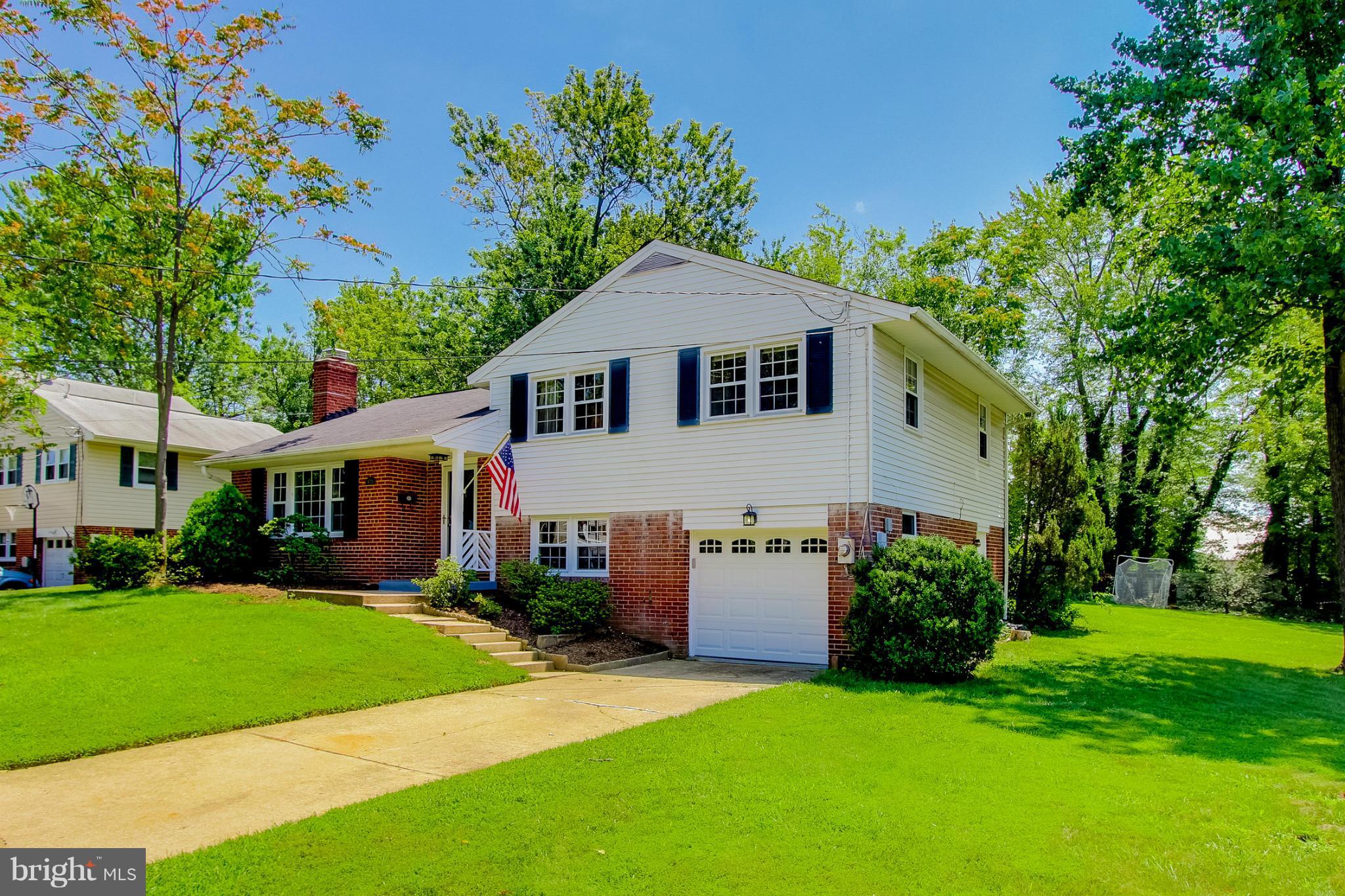 6729 Hopewell Avenue Springfield, VA 22151 - Photo 2 of 28 Exterior (Front)
