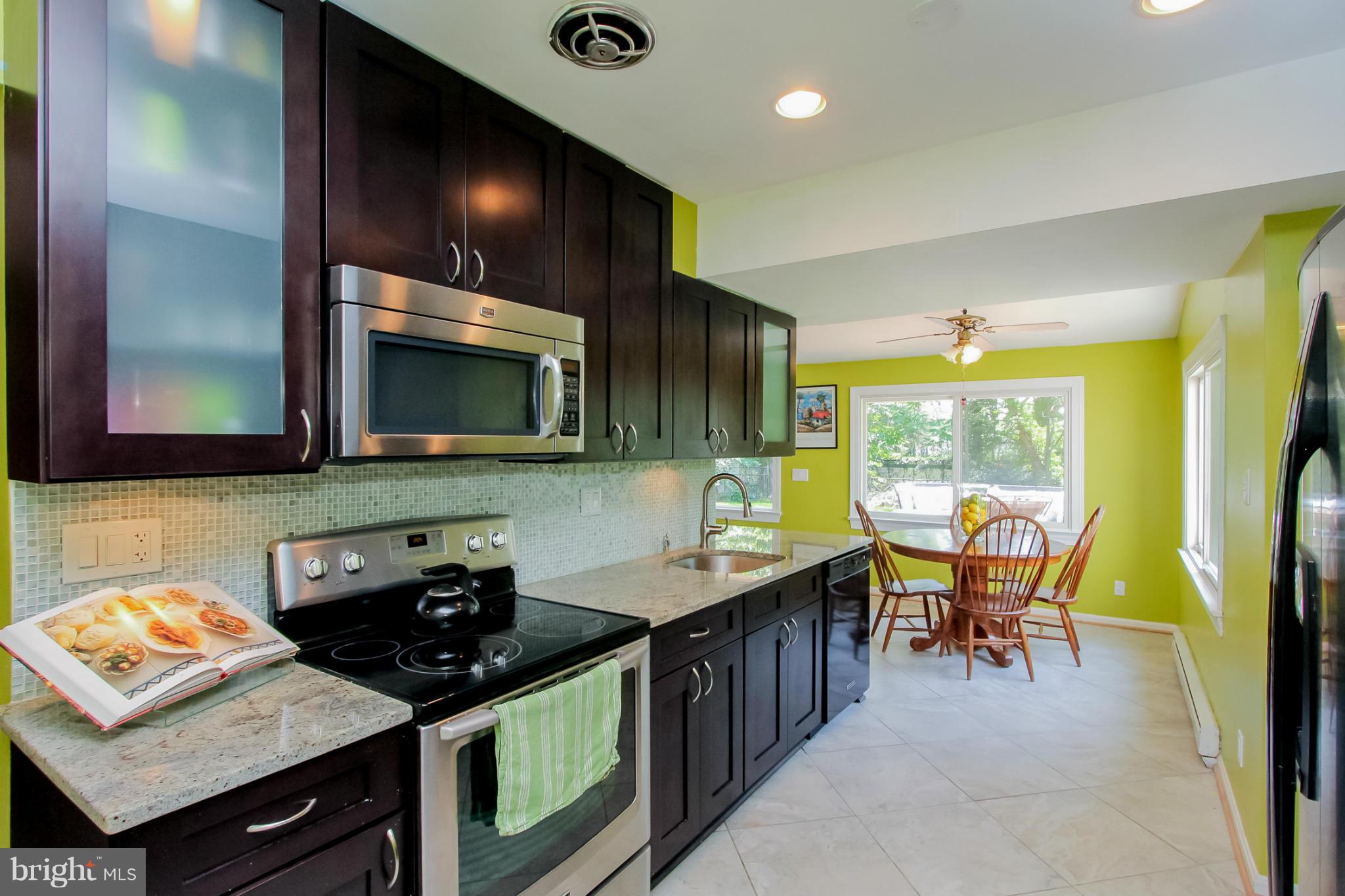 6729 Hopewell Avenue Springfield, VA 22151 - Photo 13 of 28 Kitchen