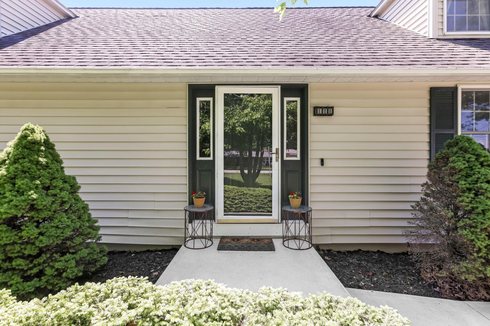 10221 Brock Road Plain City, OH 43064 - Photo 4 of 61 4-web-or-mls-4E7A8668