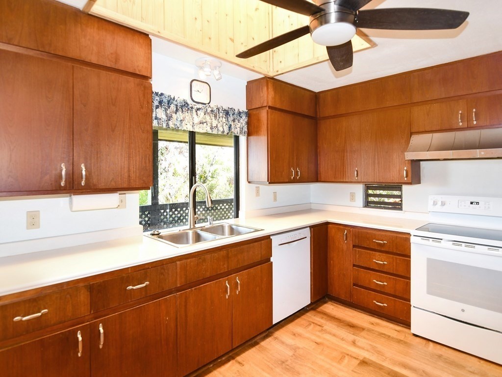 3685 Lohe Road Kalaheo, HI 96741 - Photo 8 of 20 Gallery Image 8