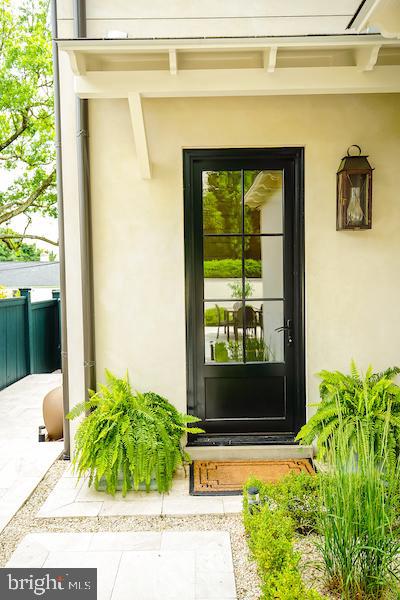 5605 Durbin Road Bethesda, MD 20814 - Photo 32 of 75