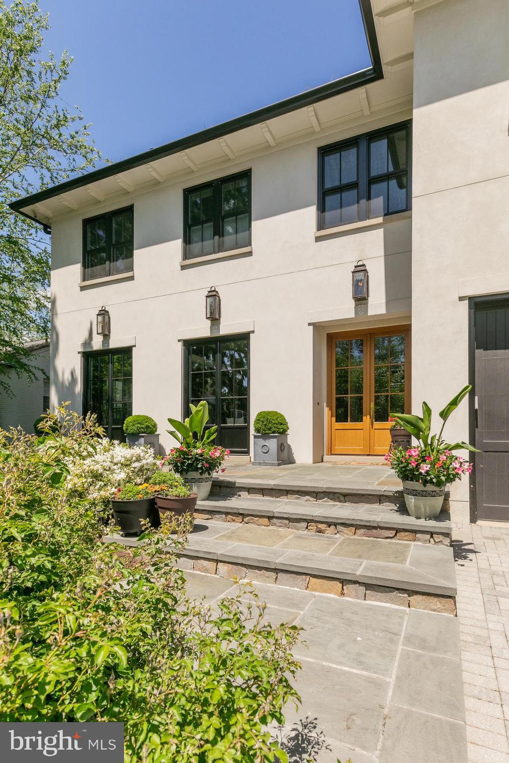 5605 Durbin Road Bethesda, MD 20814 - Photo 4 of 75