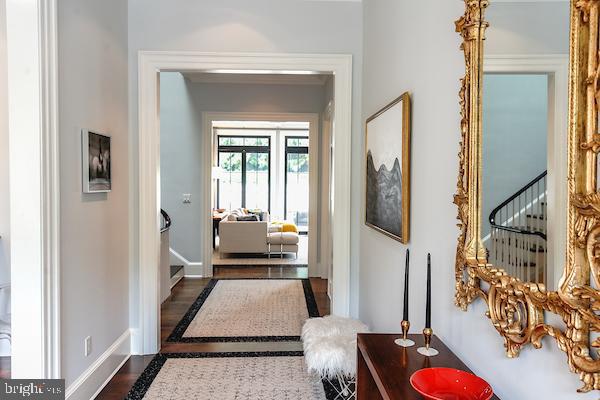 5605 Durbin Road Bethesda, MD 20814 - Photo 8 of 75