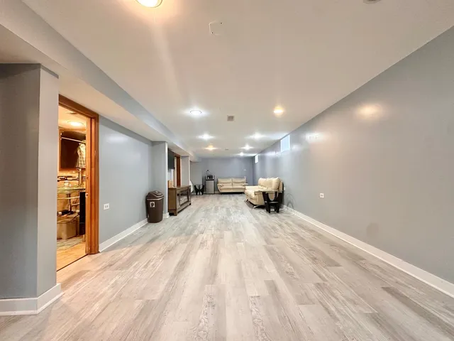 $329,900 | 4131 West 81st Place, Chicago, IL 60652