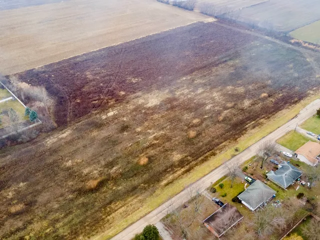 a view of yard from balcony